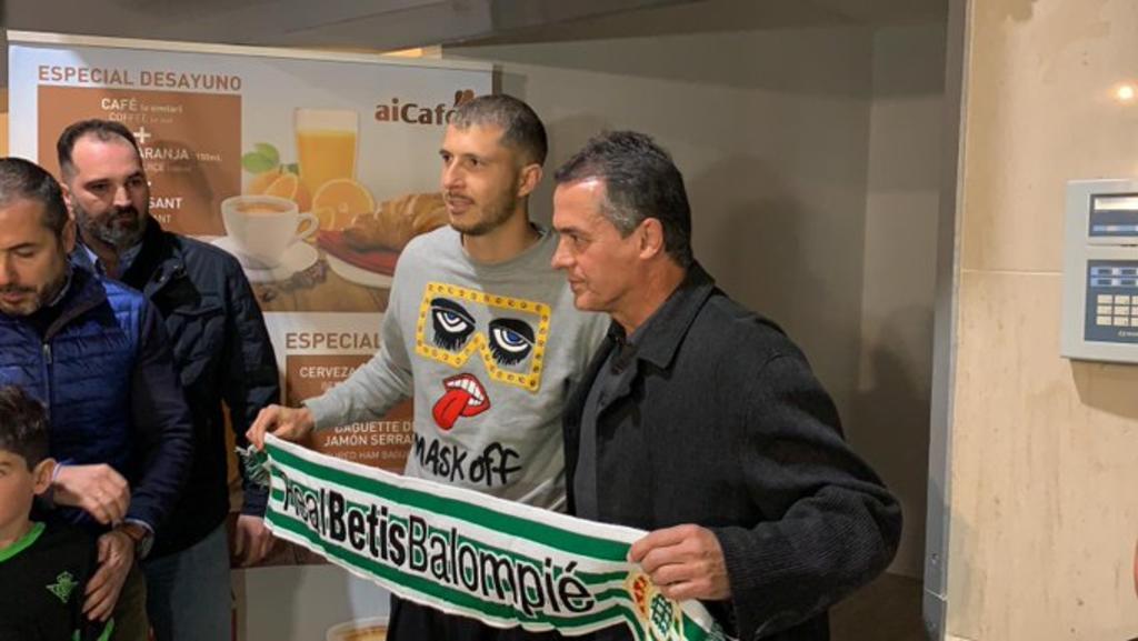 Guido Rodríguez ya está en España para reportar con el Betis