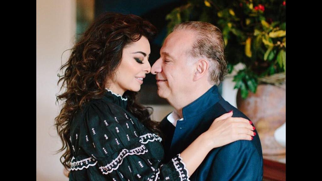 Yadhira Carrillo revela que su esposo Juan Collado será abuelo