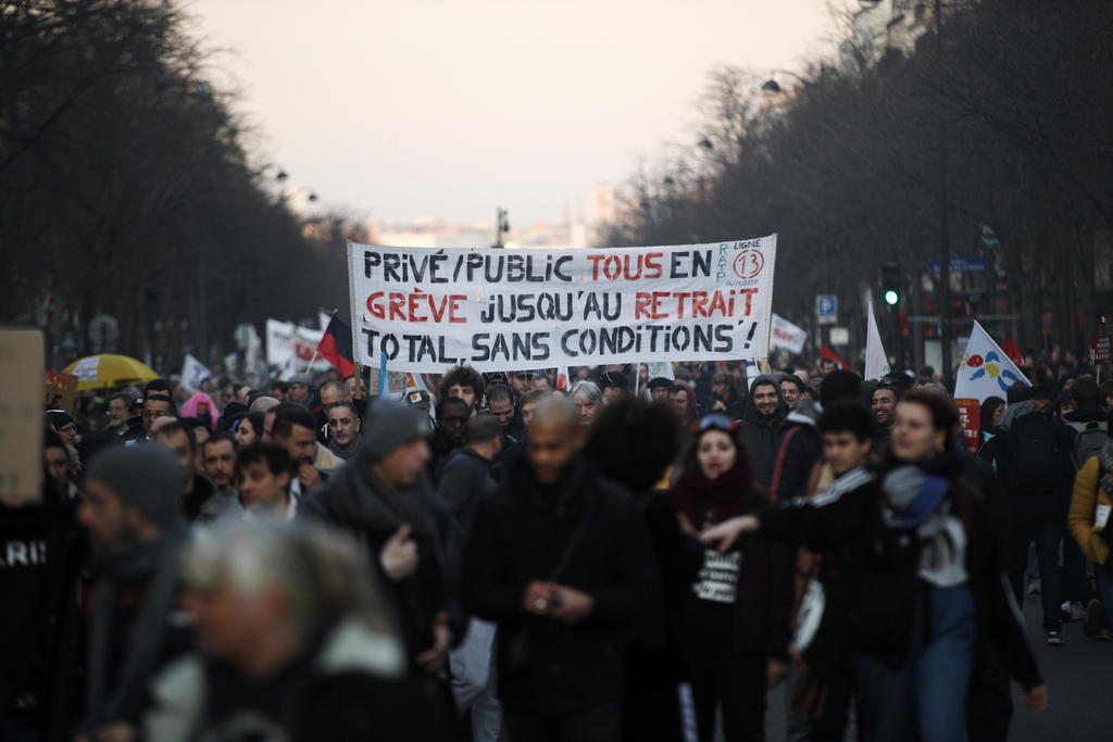 Vive Francia nueva jornada de protestas