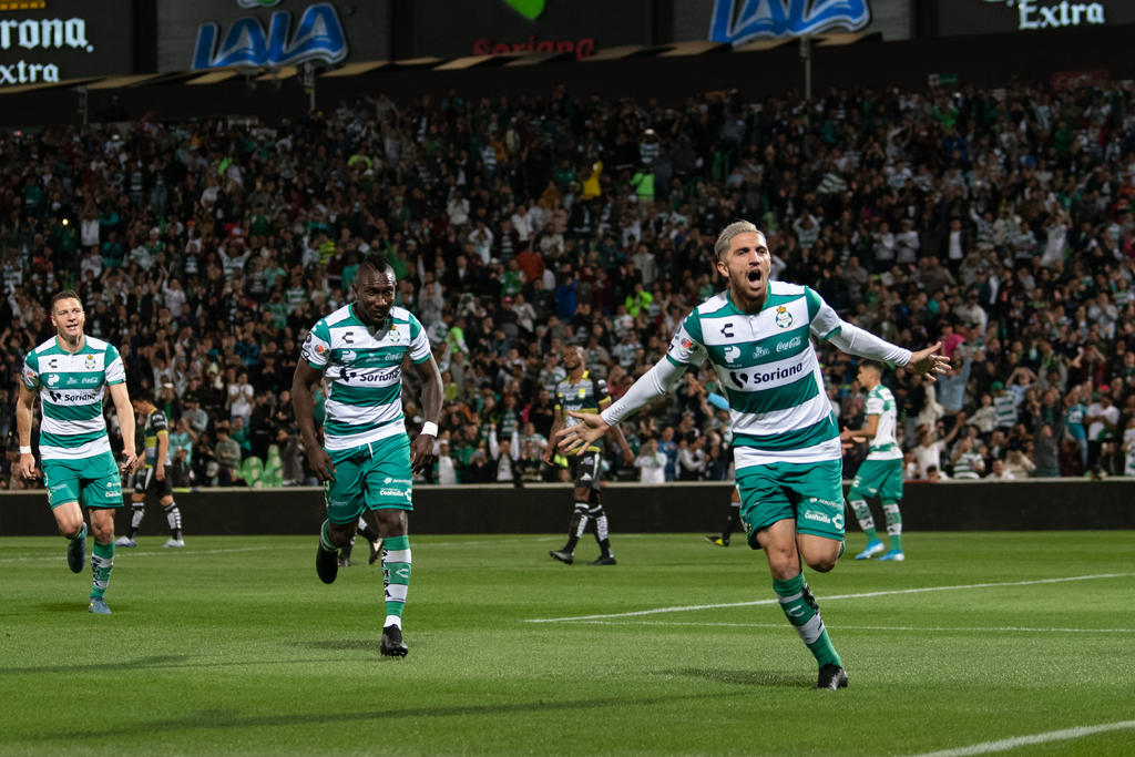 Santos Laguna derrota de manera agónica a León