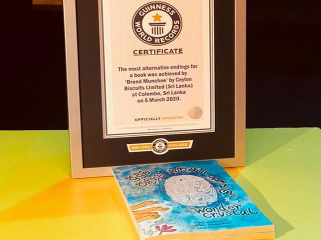 Libro contienen 1250 finales alternativos