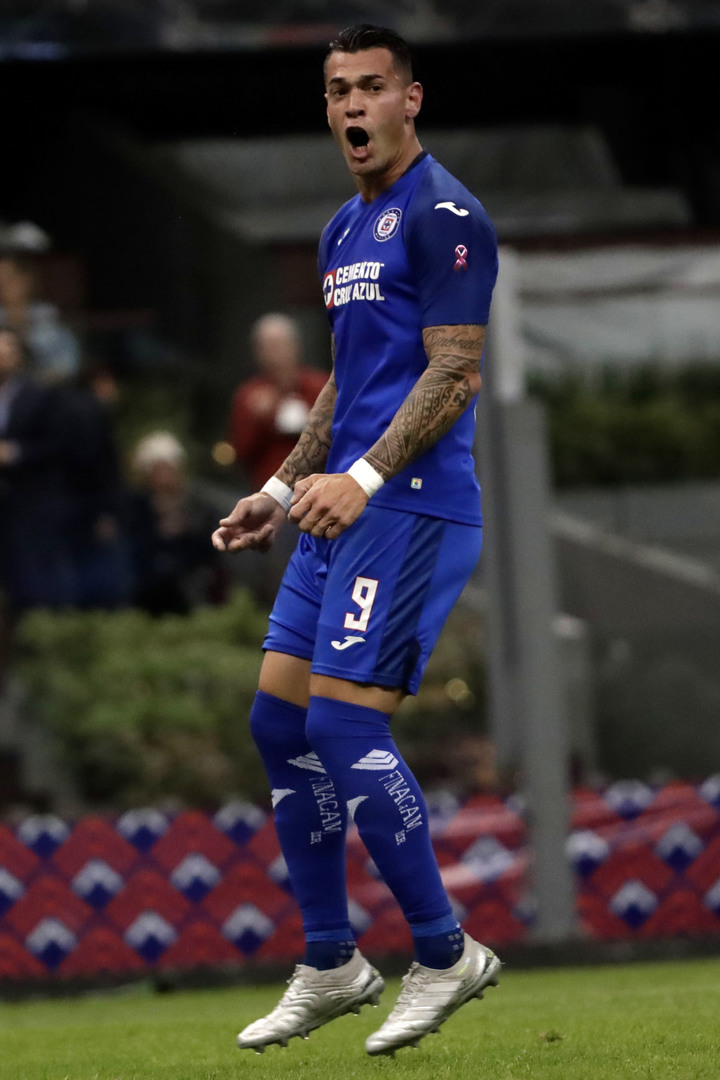 Milton Caraglio regresa a la actividad del Cruz Azul