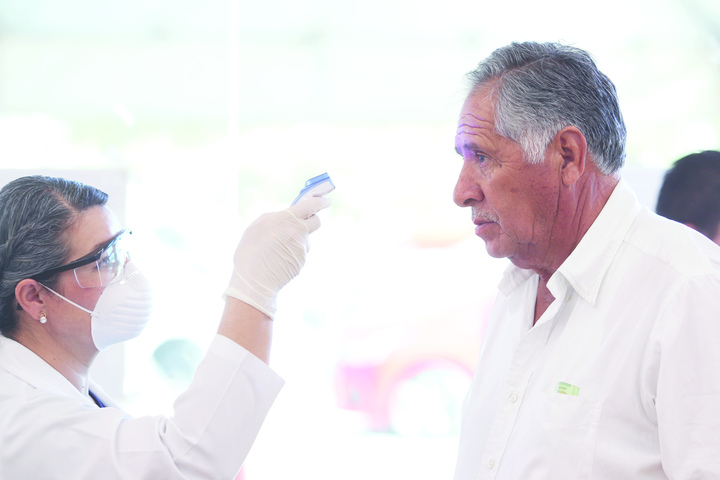 Llega medicamento a Centro de Salud