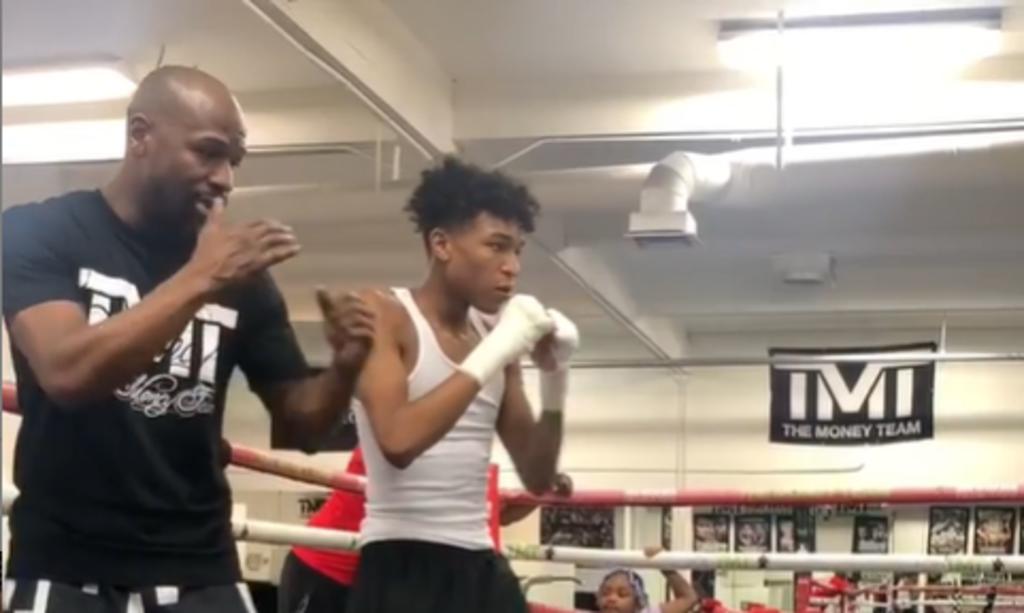 Floyd Mayweather se convierte en entrenador de novatos