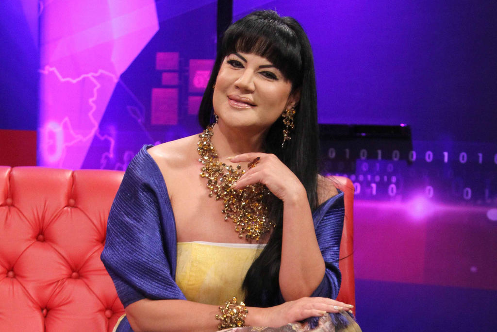 Alejandra Ávalos lanzará versión acústica de 'Amor fascíname'