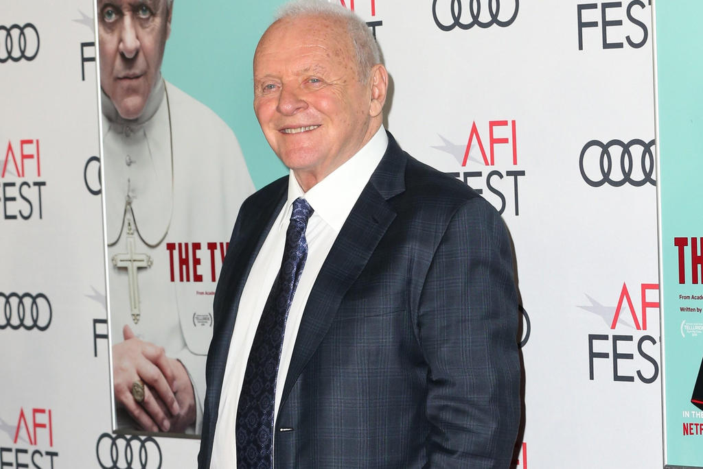 Anthony Hopkins se estrena en TikTok y reta a Sylvester Stallone