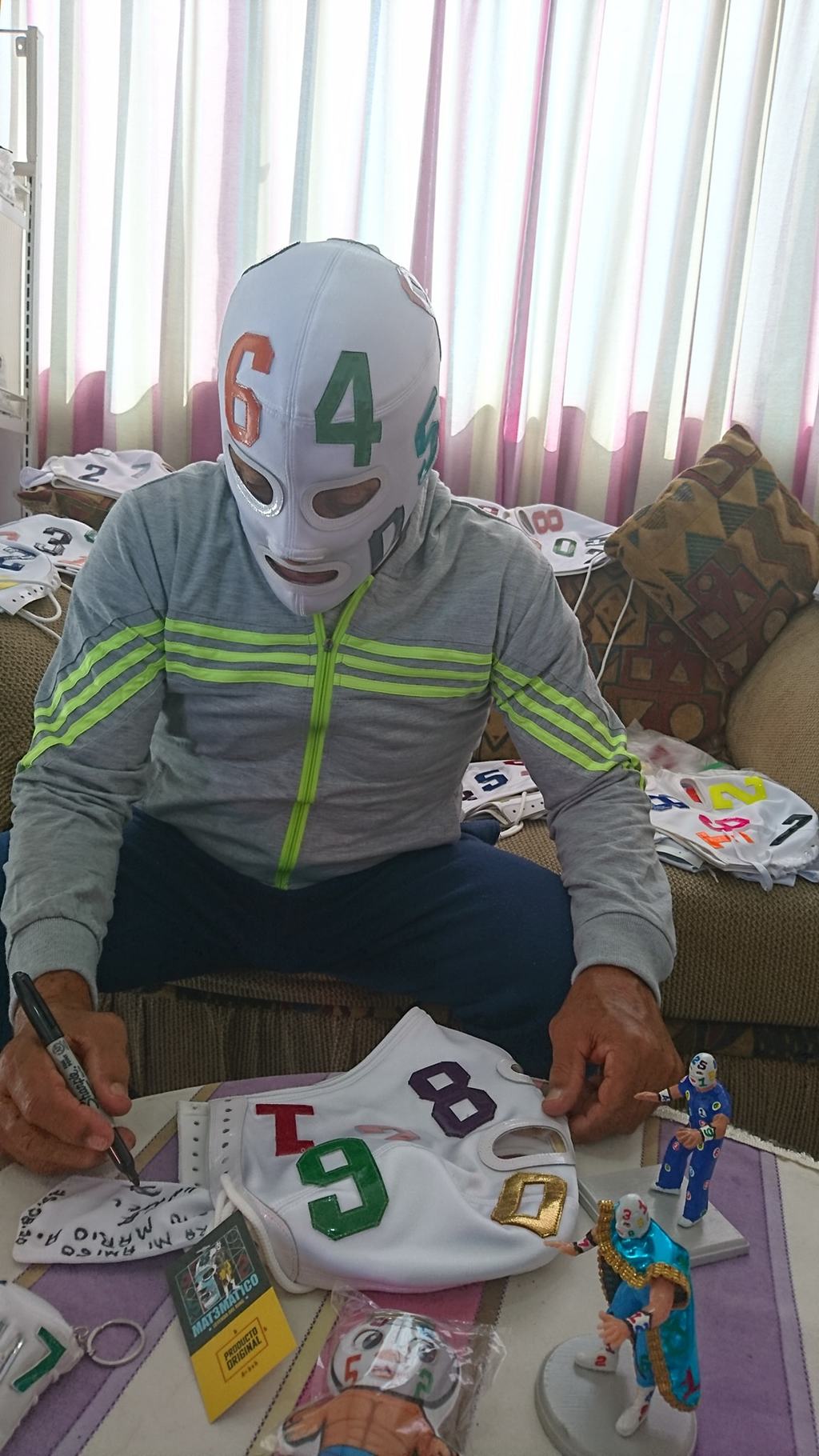 Fallece por COVID-19 el luchador Matemático II