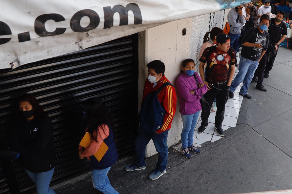 Pandemia por COVID-19 lleva a universitarios rumbo al desempleo