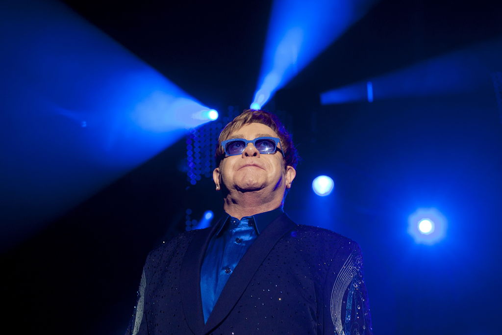 Elton John lidera lista de los mejores pagados