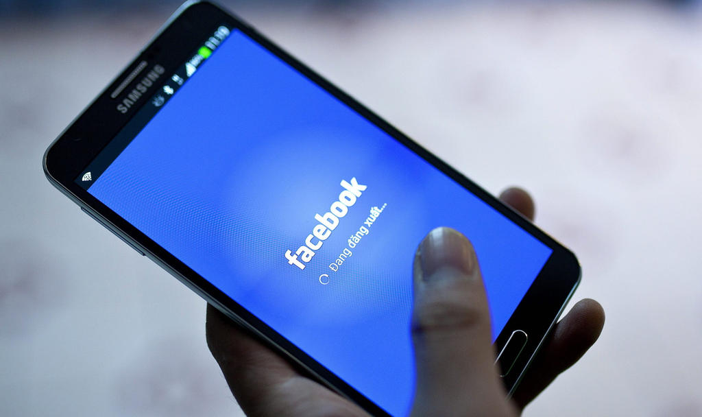 Facebook incluirá artículos de Wikipedia en su barra de búsqueda