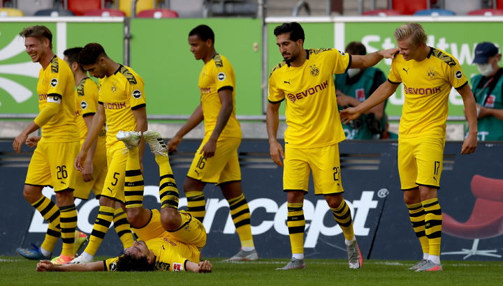 Gol agónico da triunfo  al Borussia Dortmund