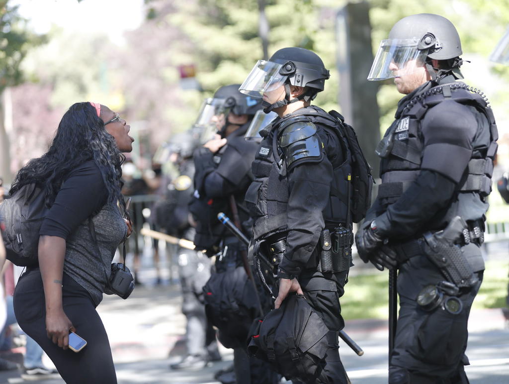 Renuncian policías de Minneapolis; argumentan falta de apoyo