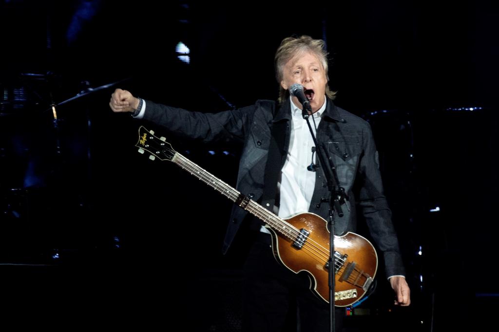 1942: Nace Paul McCartney, afamado bajista y cantante de The Beatles
