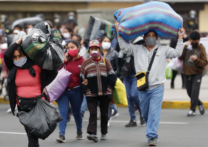 Pandemia agobia a economía peruana