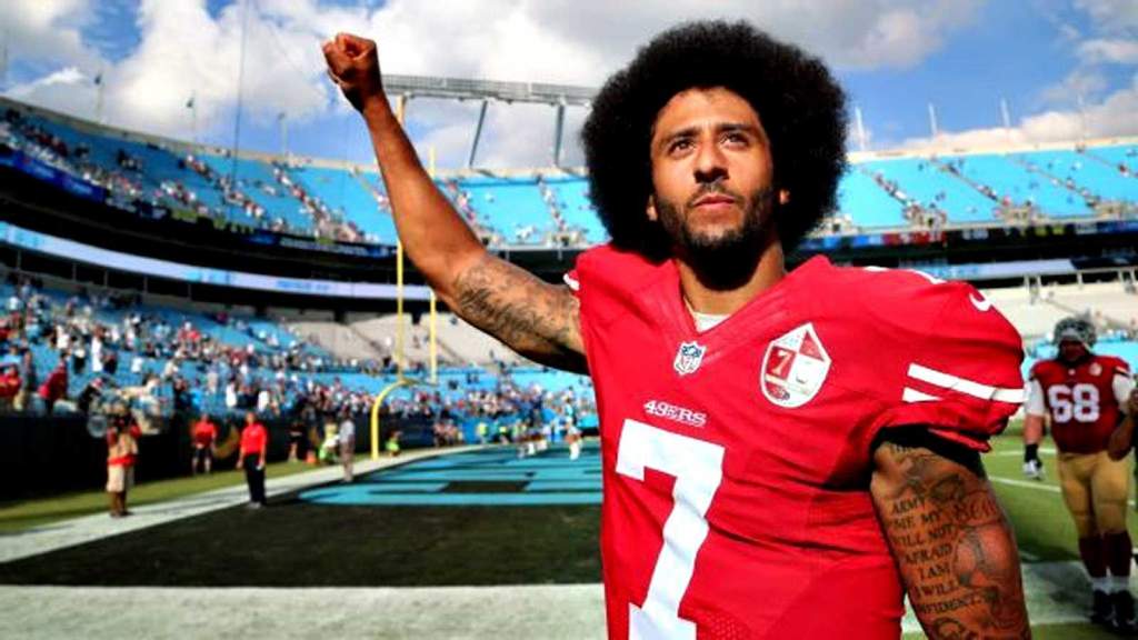 Prepara Netflix serie sobre camino de Colin Kaepernick al activismo