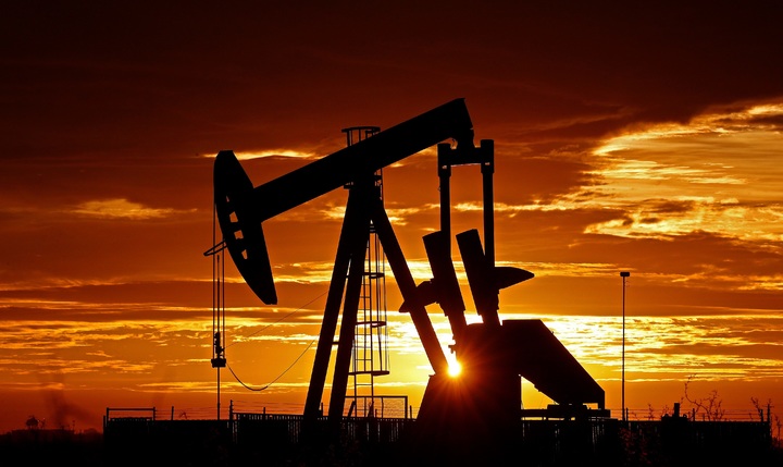 Petróleo de Texas aumenta un 3.1%