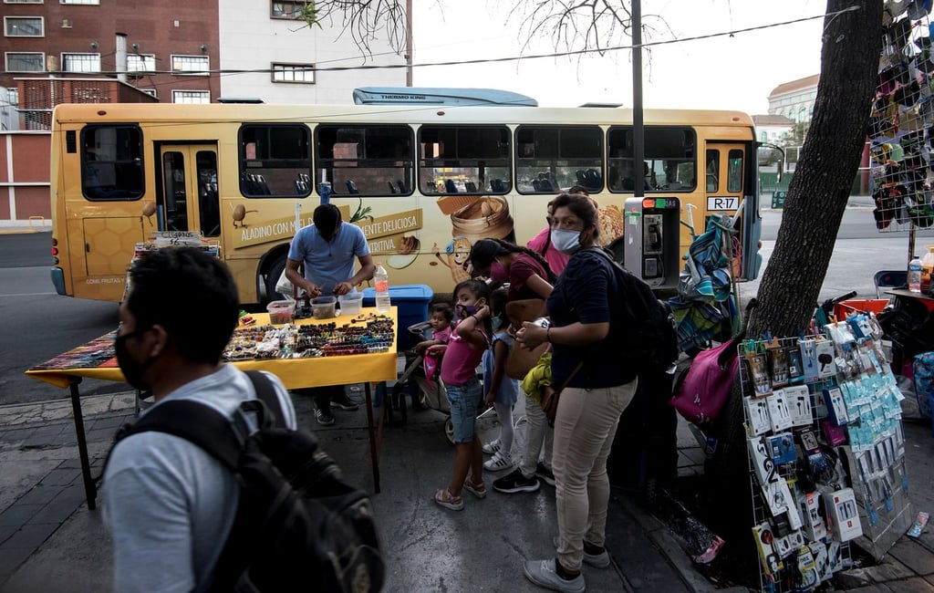 Nuevo León frena su reapertura por contagios