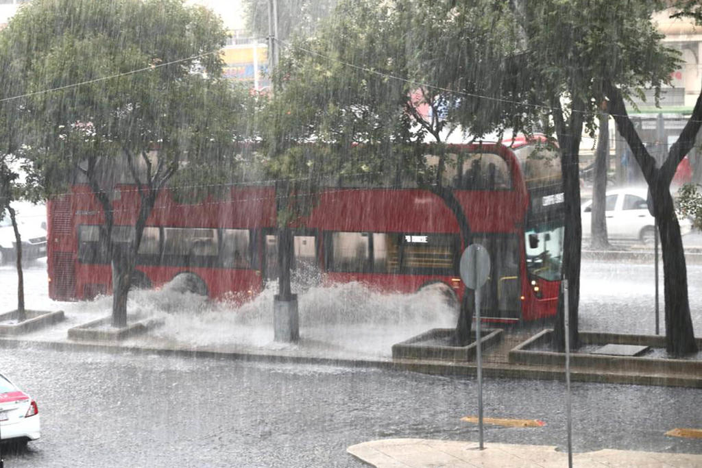 Pronostican lluvias fuertes y hasta granizo en CDMX