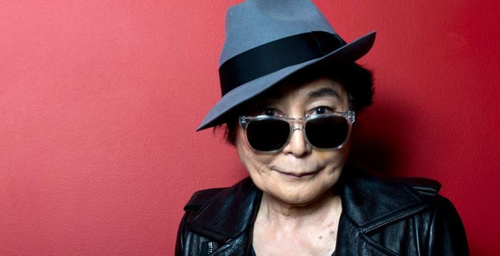 Yoko Ono estaría en silla de ruedas y en cuidados especiales