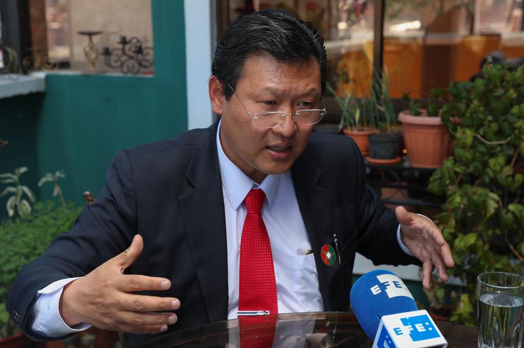 Candidato presidencial en Bolivia da positivo a COVID-19