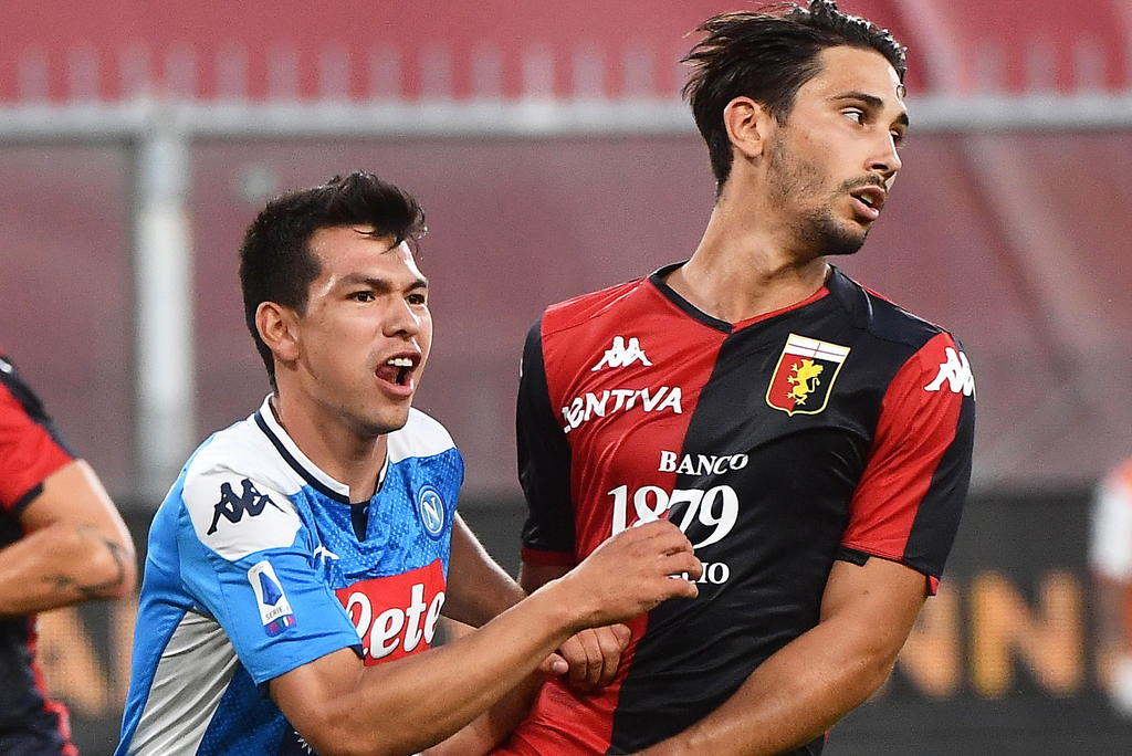 Gol del 'Chucky' Lozano le da el triunfo al Napoli contra el Génova