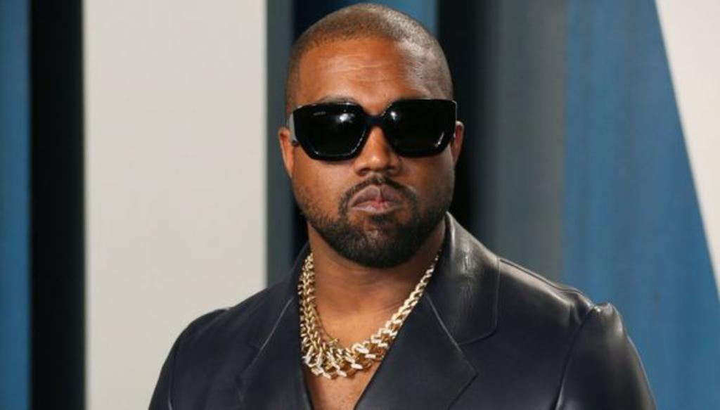 Kanye West apoya a providas y comparte foto de feto de 6 meses