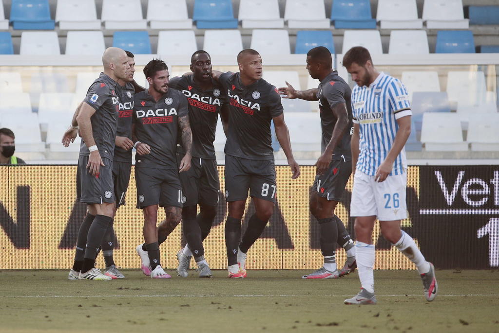 Udinese golea al Spal y lo hunde más en la Serie A