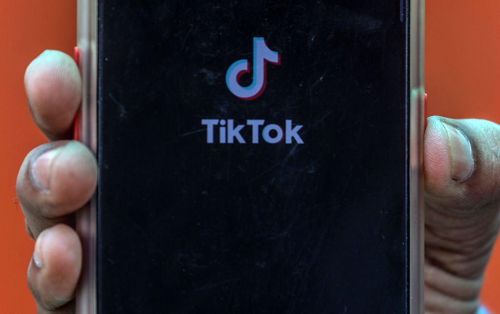 Amazon se disculpa por e-mail de TikTok