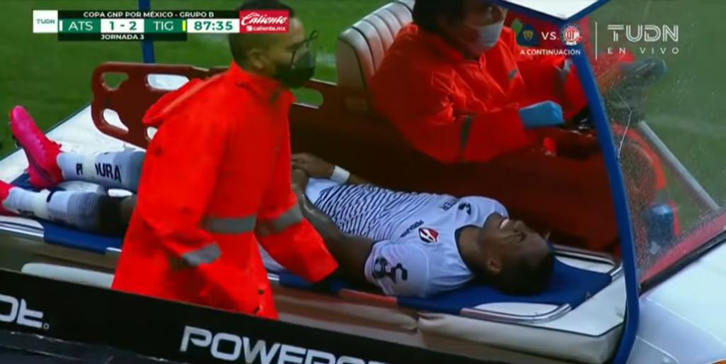 Renato Ibarra debuta con Atlas y sale lesionado a los 20 minutos