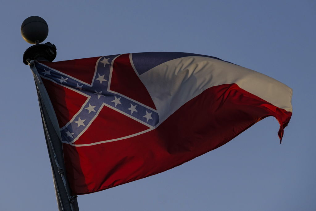 Prohíbe Pentágono la bandera confederada