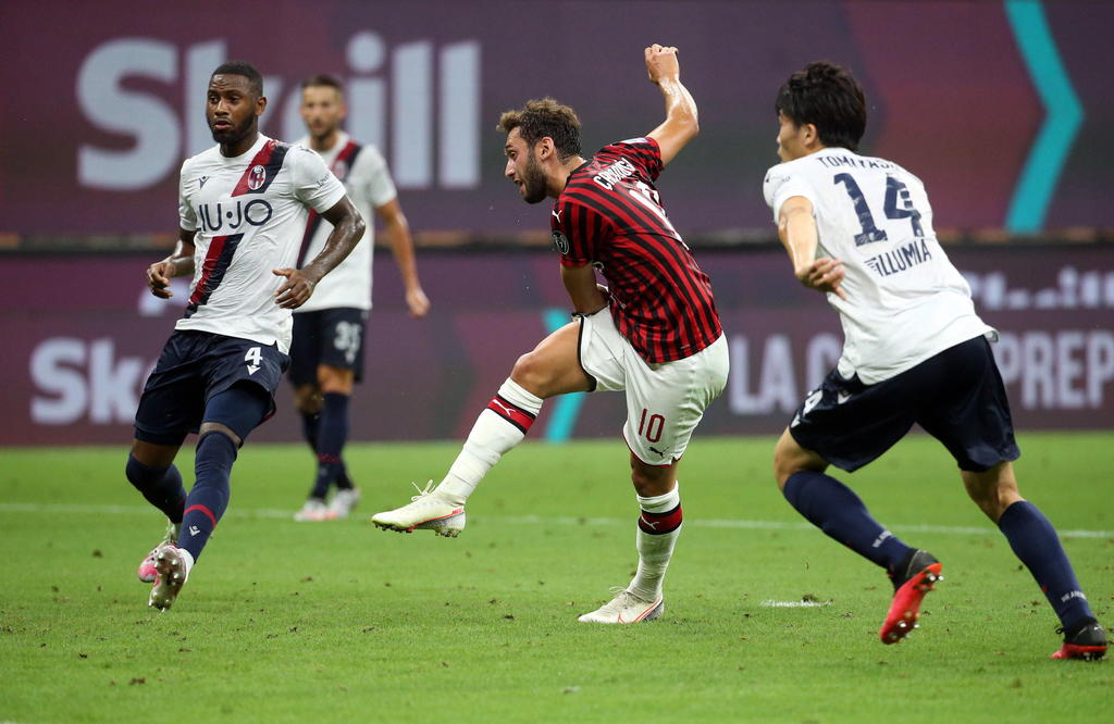 Milan golea al Bolonia y se acerca a Europa League