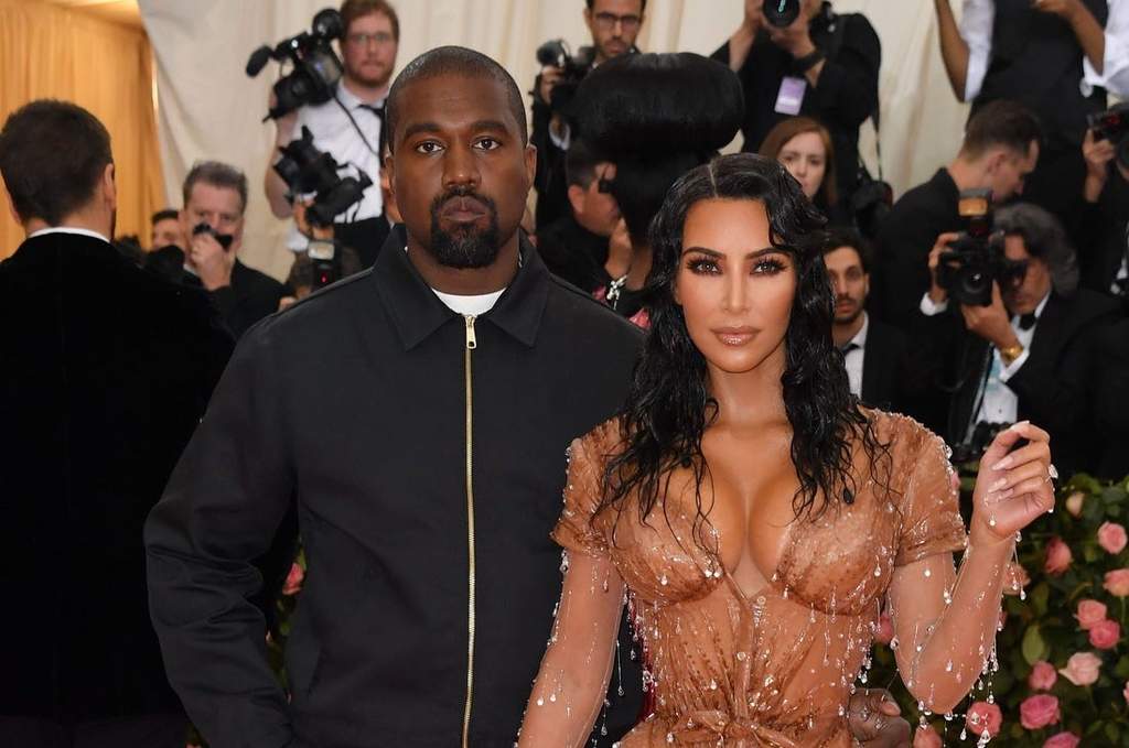 Kanye West acusa a Kim Kardashian de querer encerrarlo en psiquiátrico