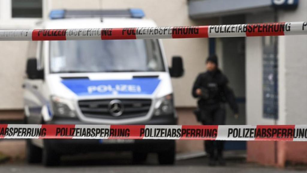 Arrestan en Alemania a mujer que se afilió al Estado Islámico