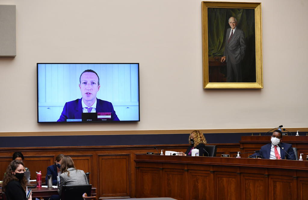 Legisladores de EUA acusan a Facebook de aplastar a la competencia