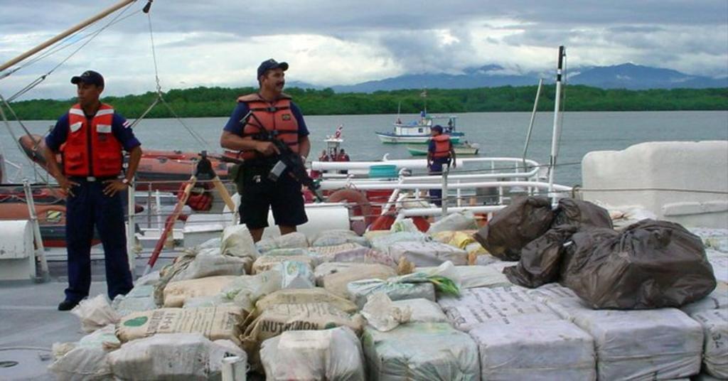Decomisa 915 kilos de cocaína en dos acciones policiales en Costa Rica