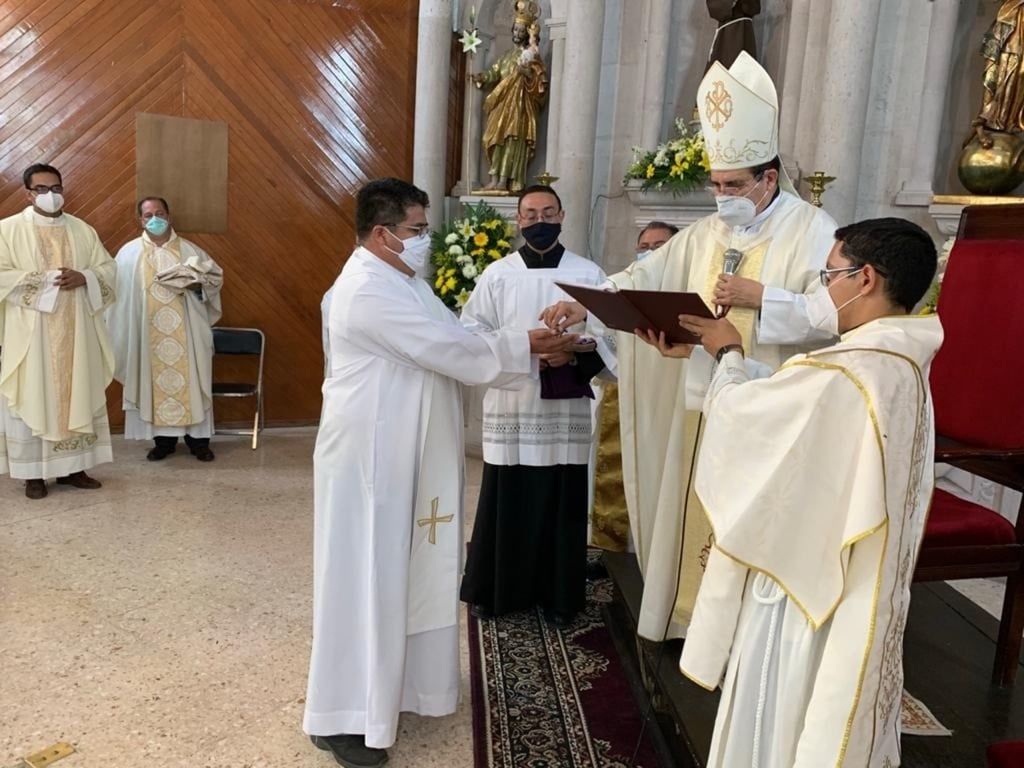 Nuevos sacerdotes en San Juan del Río y en El Palmito