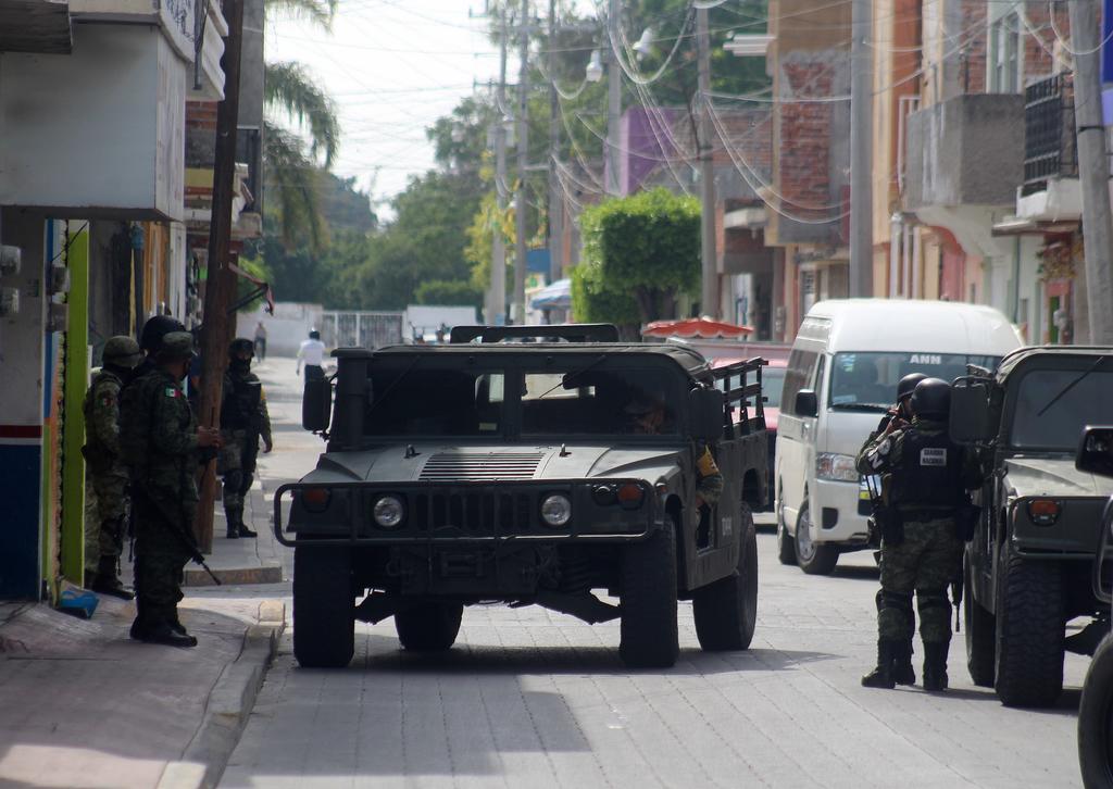 Sedena reporta ocho detenidos más en operativo de captura de 'El Marro'