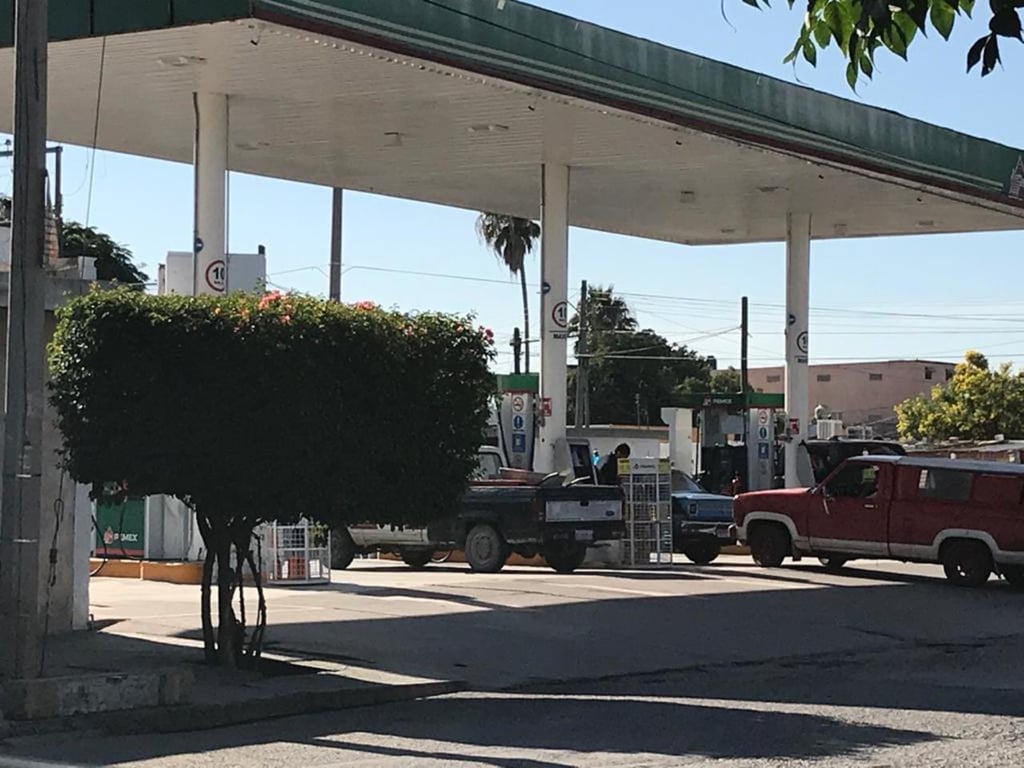 Reportan violento asalto a gasolinera