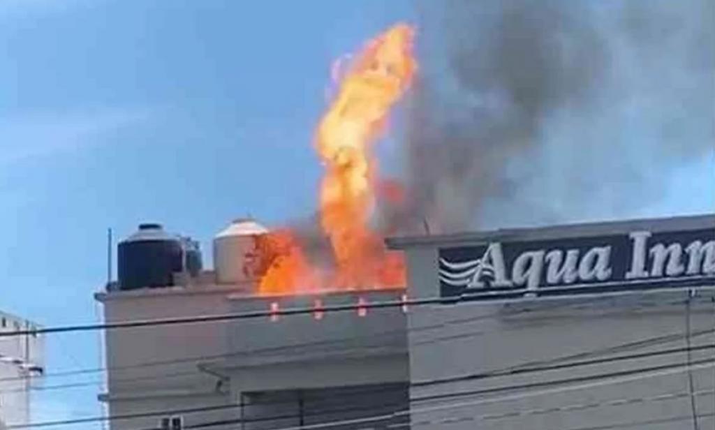 Evacuan hotel por incendio en Tecolutla, Veracruz