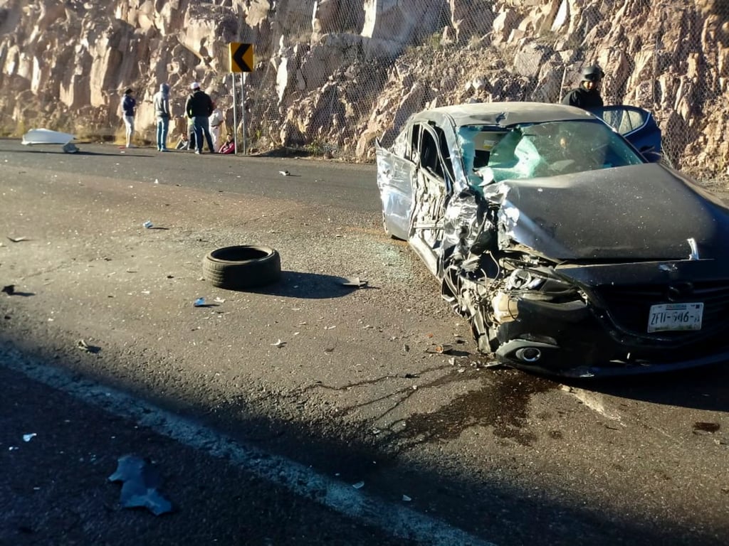 Choque deja un muerto en la 'Súper' Durango-Mazatlán