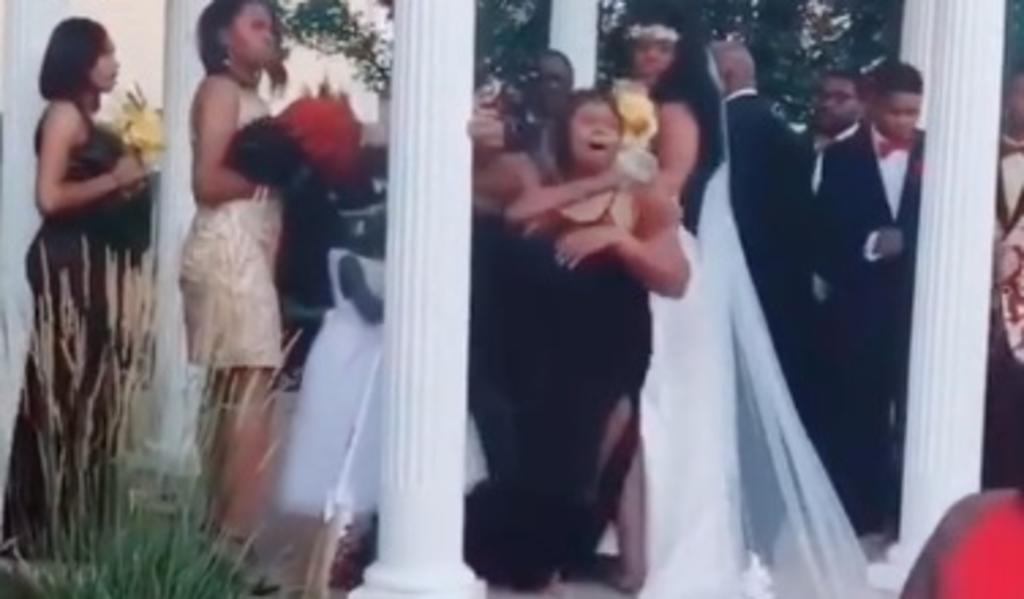 Mujer interrumpe boda para reclamar al novio sobre su 'embarazo'