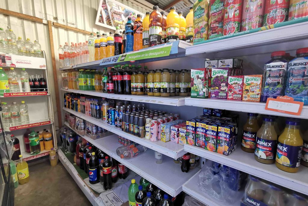 Buscan prohibir venta de refrescos a menores en Sinaloa