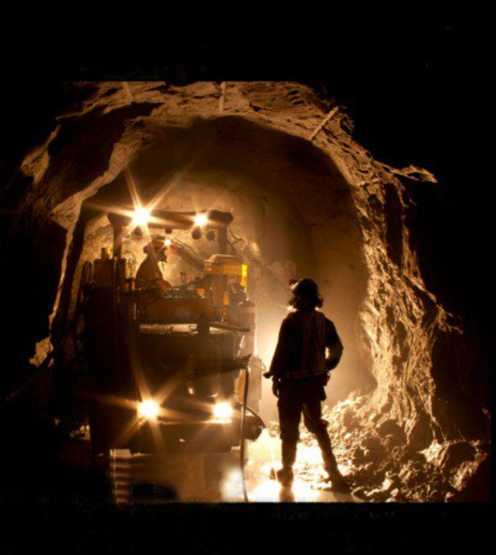 Cae IED de minería, comercio y electricidad en México