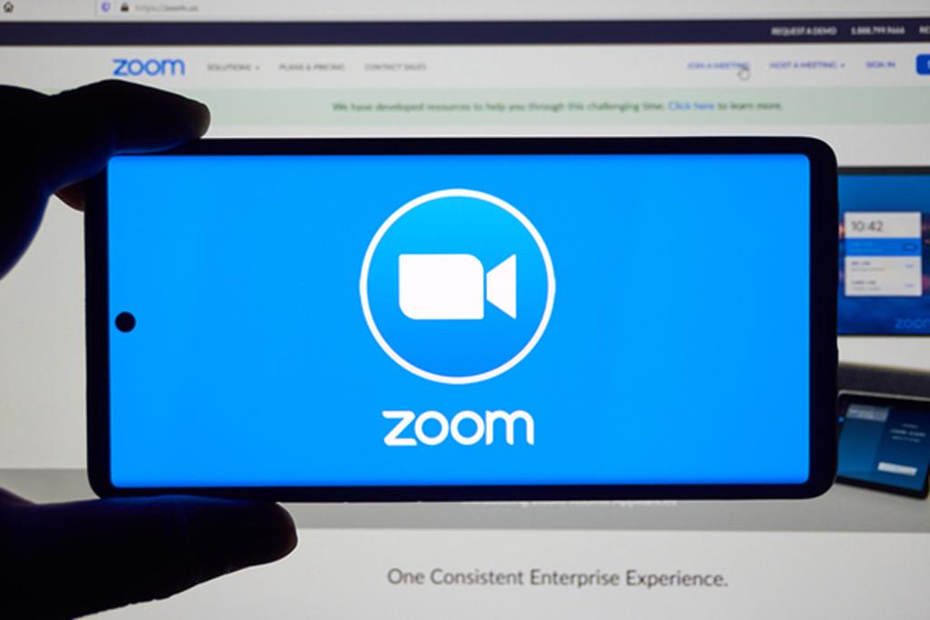 Lanza Zoom nuevo servicio de llamadas por teléfono por internet
