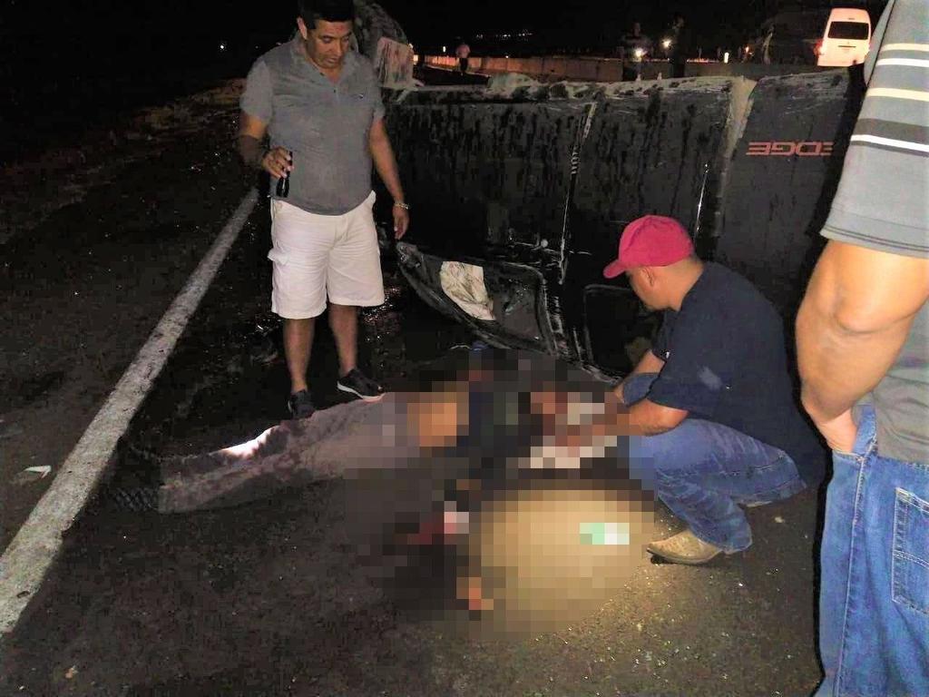 Volcadura en la carretera Durango-Gómez Palacio deja dos lesionados