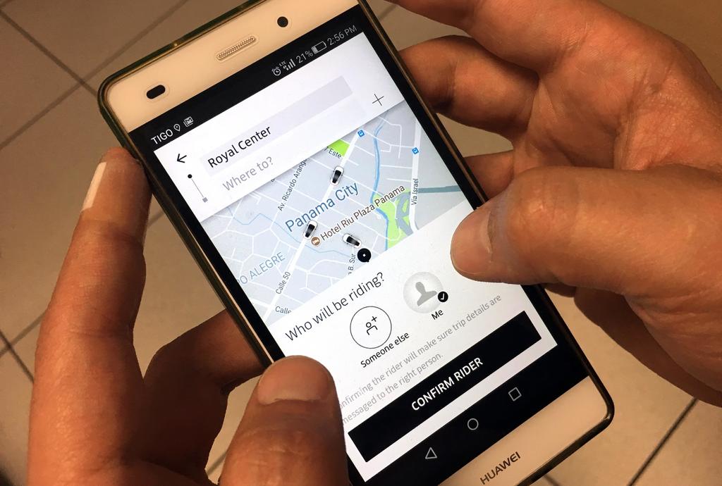 Amplían plazo para que Uber y Lyft cumplan con ley en California