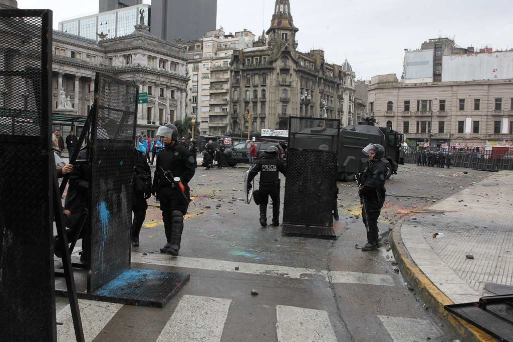 Alarma a Argentina brutalidad policíaca