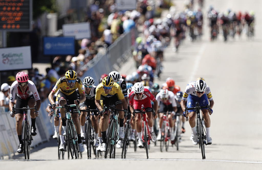 Equipos con casos de COVID-19 serán excluidos del Tour de Francia