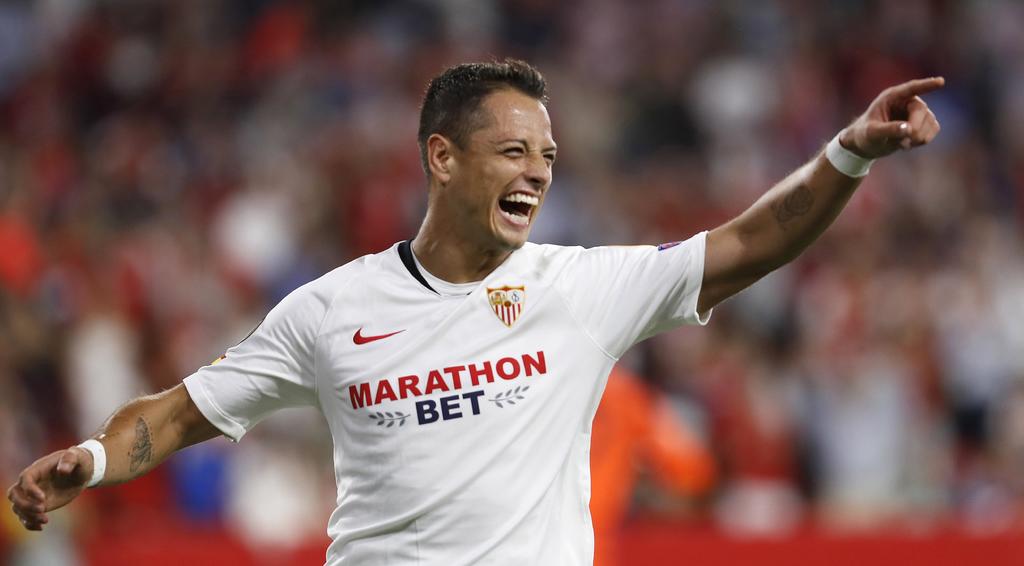 'Chicharito' Hernández también es campeón de la Europa League con el Sevilla