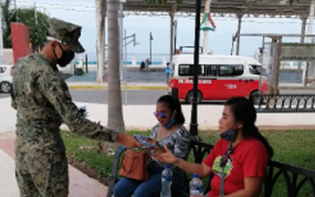 Secretaría de Marina entrega cubrebocas en Campeche por COVID-19